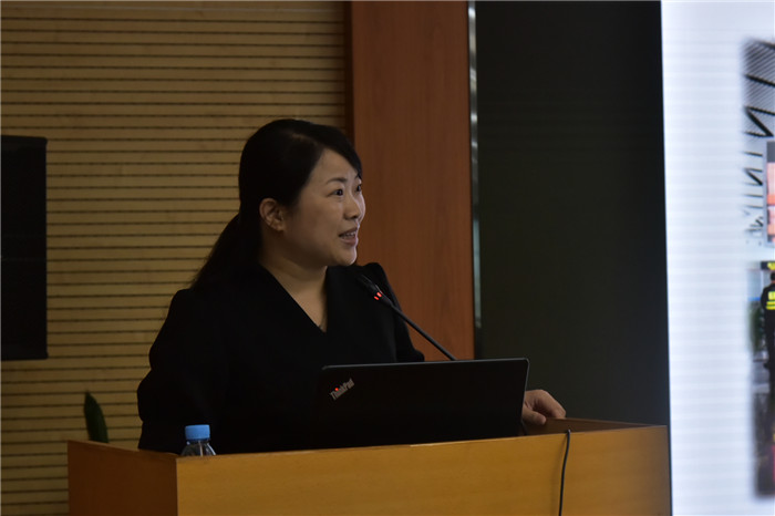 心血管内科副主任刘莉副教授作工作汇报